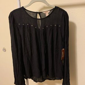 Black long sleeves blouse